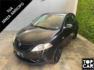 Usata Lancia Ypsilon Silver 69 CV (50 kW) 2021 Nero Utilitaria