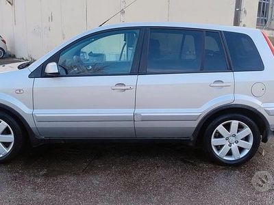 Usata Ford Fusion 2006 Grigio Utilitaria