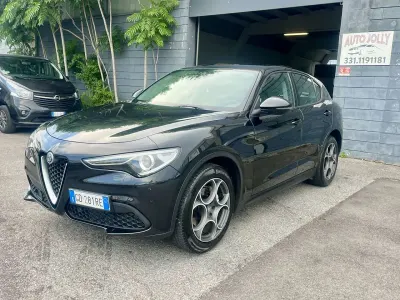 Usata Alfa Romeo Stelvio Sprint 190 CV (139 kW) 2020 Nero SUV