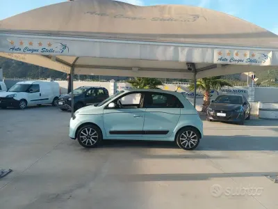 Usata Renault Twingo 90 CV (66 kW) 2016 Bluazzurro Utilitaria