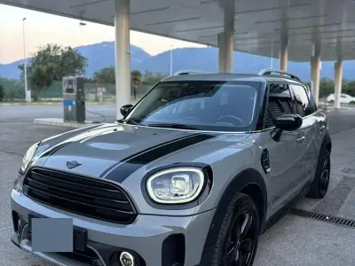 Usata Mini One Countryman 116 CV (85 kW) 2022 Grigio SUV