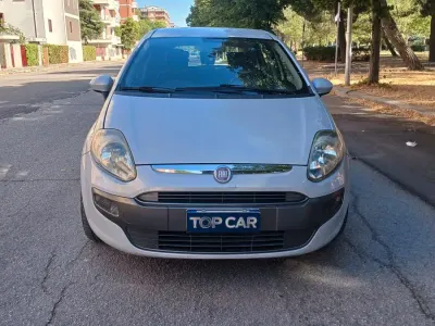 Usata Fiat Punto Evo Emotion 90 CV (66 kW) 2010 Argento Utilitaria