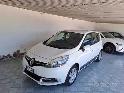 Usata Renault Scénic III 110 CV (80 kW) 2013 Bianco Monovolume