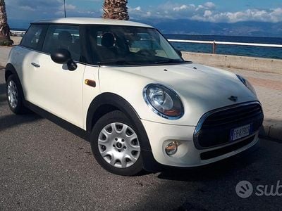 Usata Mini Cooper 95 CV (69 kW) 2015 Bianco Utilitaria