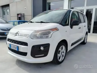 Usado Citroën C3 Picasso 99 CV (72 kW) 2017 Blanco Monovolumen