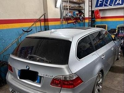 Usata BMW 535 272 CV (200 kW) 2005 Grigio Station wagon
