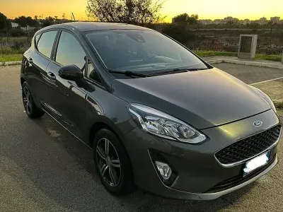 Usata Ford Fiesta Business Edition 86 CV (63 kW) 2018 Grigio Utilitaria