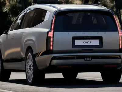 Nuova Hyundai Ioniq 9 77 kW (106 CV) 2026 Argento SUV