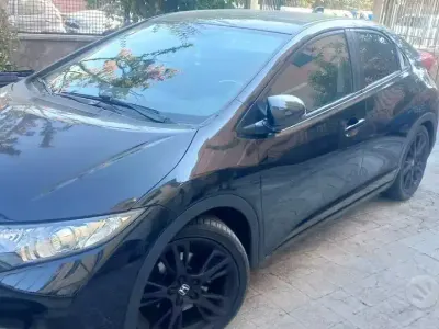 Usata Honda Civic 120 CV (88 kW) 2014 Nero Monovolume