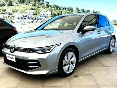 Usata VW Golf VIII Edition 115 CV (84 kW) 2024 Grigio Berlina