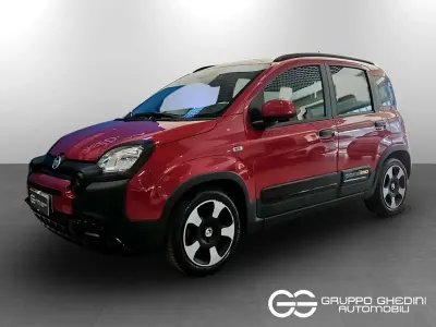 Usata Fiat Panda Cross Cross 69 CV (50 kW) 2025 Rosso Utilitaria