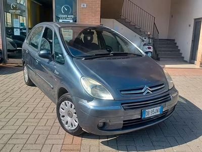 Usata Citroën Xsara Picasso 90 CV (66 kW) 2006 Grigio Monovolume