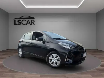 Begagnad Toyota Yaris Hybrid