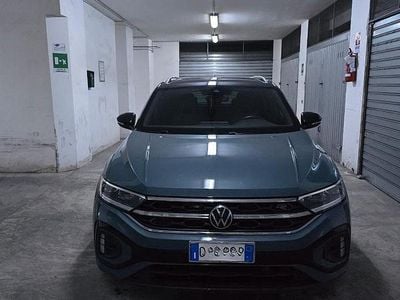 Usata VW T-Roc R-line 116 CV (85 kW) 2022 Blu SUV