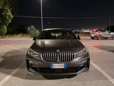Usata BMW 118 Efficient Dynamics 150 CV (110 kW) 2021 Grigio Utilitaria