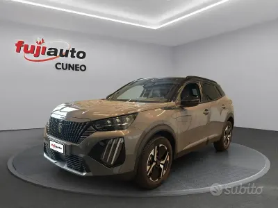 Usata Peugeot 2008 GT 145 CV (106 kW) 2024 Grigio scuro SUV
