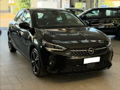 Usata Opel Corsa Elegance 101 CV (74 kW) 2022 Nero Utilitaria