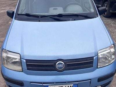 Usata Fiat Panda Dynamic 59 CV (43 kW) 2005 Blu Utilitaria