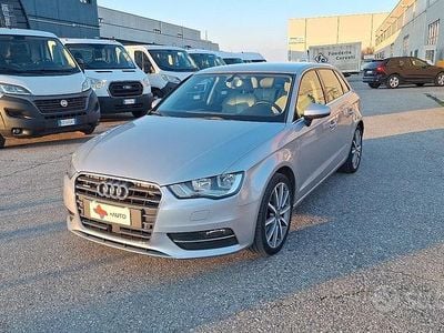 Usata Audi A3 Attraction 180 CV (132 kW) 2015 Grigio Berlina