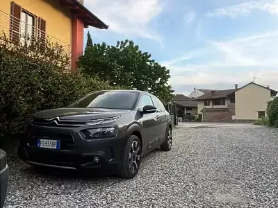 Usata Citroën C4 Shine 102 CV (75 kW) 2018 Grigio Berlina