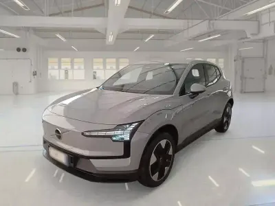 Usata Volvo EX30 Core 75 kW (102 CV) 2024 Grigio SUV