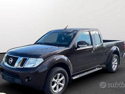Begagnad Nissan Navara SE 190 HK (139 kW) 2013 Brun Pickup