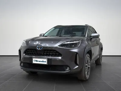 Usata Toyota Yaris Cross Lounge 116 CV (85 kW) 2023 Grigio scuro SUV