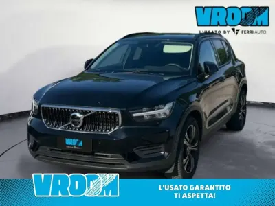 Usata Volvo XC40 Momentum 129 CV (94 kW) 2022 Nero SUV