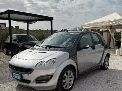 Usata Smart ForFour Pulse 75 CV (55 kW) 2005 Grigio Utilitaria