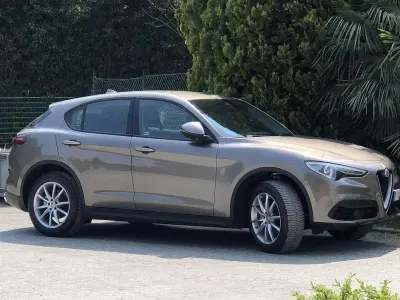 Usata Alfa Romeo Stelvio Executive 190 CV (139 kW) 2019 Grigio SUV