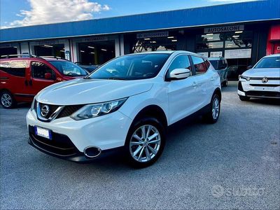 Usata Nissan Qashqai 110 CV (80 kW) 2016 Bianco SUV