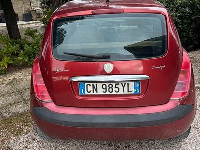 Usata Lancia Ypsilon 70 CV (51 kW) 2004 Utilitaria