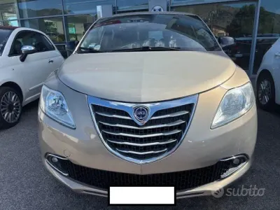 Usata Lancia Ypsilon Gold 69 CV (50 kW) 2015 Utilitaria