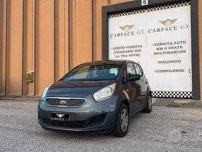Usata Kia Venga 90 CV (66 kW) 2011 Grigio Utilitaria