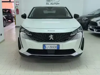 Usata Peugeot 3008 Allure 131 CV (96 kW) 2022 Bianco SUV