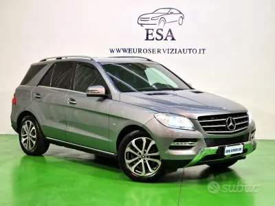 Usata Mercedes ML250 204 CV (150 kW) 2012 Grigio SUV