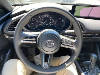 Usata Mazda 3 140 CV (102 kW) 2026 Deep crystal blue Berlina