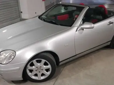 Usata Mercedes SLK200 136 CV (100 kW) 1998 Argento Cabrio