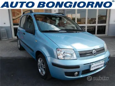Usata Fiat Panda Emotion 60 CV (44 kW) 2004 Bluazzurro Utilitaria