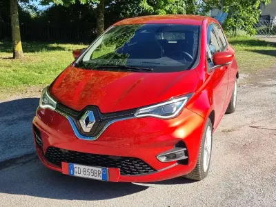 Käytetty Renault Zoe Zen 50 kW (69 HP) 2020 Viistoperä