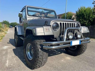 Usata Jeep Wrangler Sport 177 CV (130 kW) 2021 Argento SUV