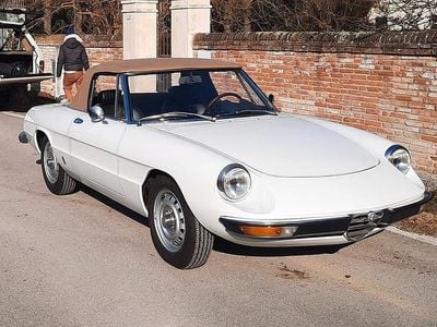 Usata Alfa Romeo Spider Veloce 119 CV (87 kW) 1975 Bianco Cabrio