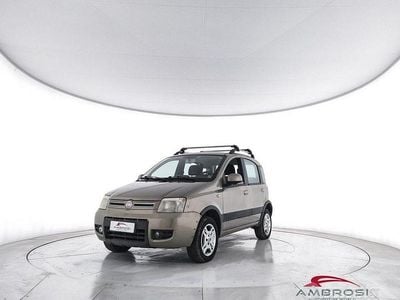 Usata Fiat Panda Climbing 59 CV (43 kW) 2010 Oro Utilitaria