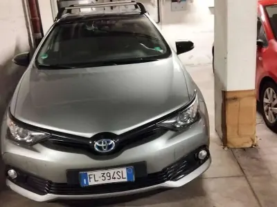 Usata Toyota Auris Hybrid