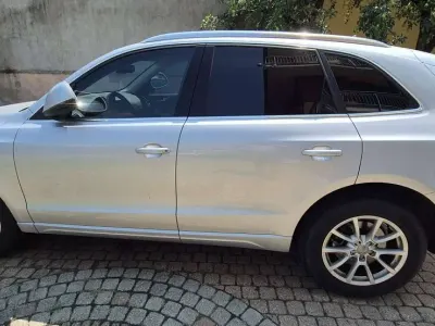 Usata Audi Q5 Advanced 239 CV (175 kW) 2011 Argento SUV