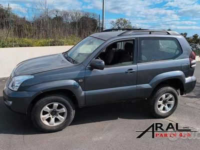 Usata Toyota Land Cruiser 2006 Blu Station wagon