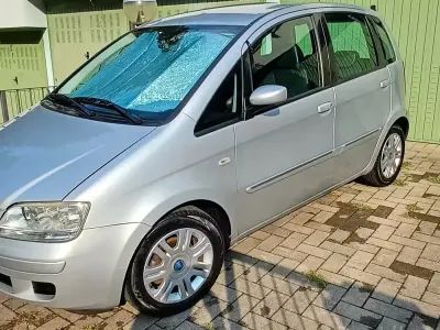Usata Fiat Idea 95 CV (69 kW) 2006 Grigio Monovolume