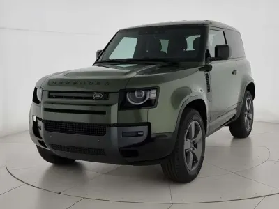 Nuova Land Rover Defender SE Dynamic 249 CV (183 kW) 2026 Verde SUV
