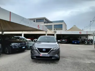 Usata Nissan Qashqai N-Connecta 140 CV (102 kW) 2022 Grigio SUV