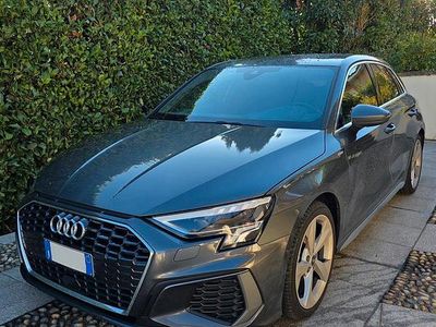 Grigio Usata 2024 Audi A3 S-Line Berlina | 32.500 € (Buon prezzo)